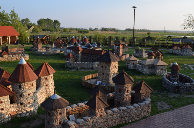 Várpark és Skanzen Dinnyés - Guinness Rekord